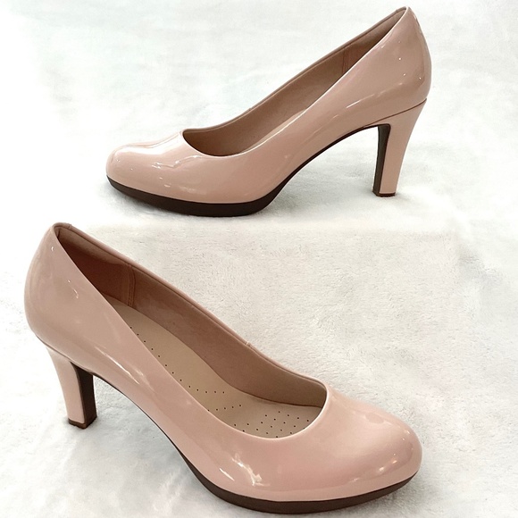 Clarks Adriel Viola Ultimate Comfort Heel Pumps Size  10M - Picture 2 of 13